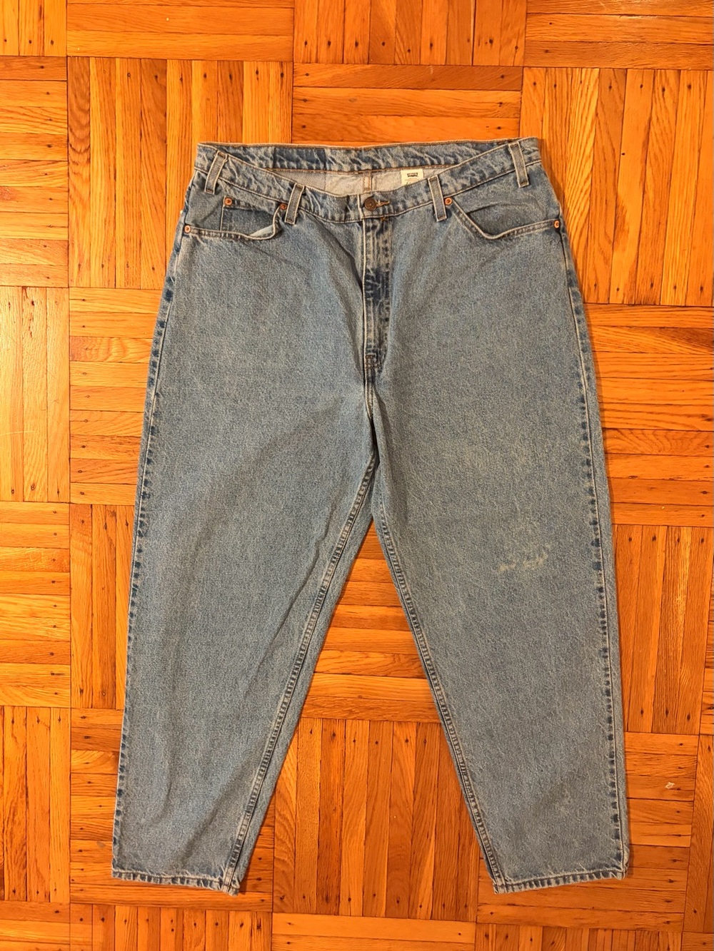 Vintage Men's Levi's 560 Loose Fit Tapered Jeans Orange Tab 40W | 1990s Normcore